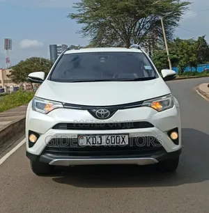 Toyota RAV4 2015 White