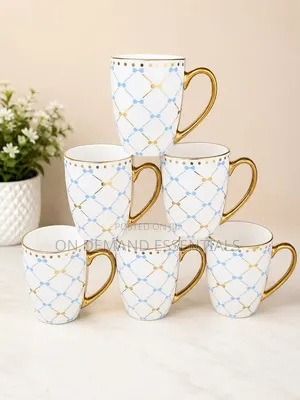 A Set of 6 Mugs
With Gold Touch
High Quality