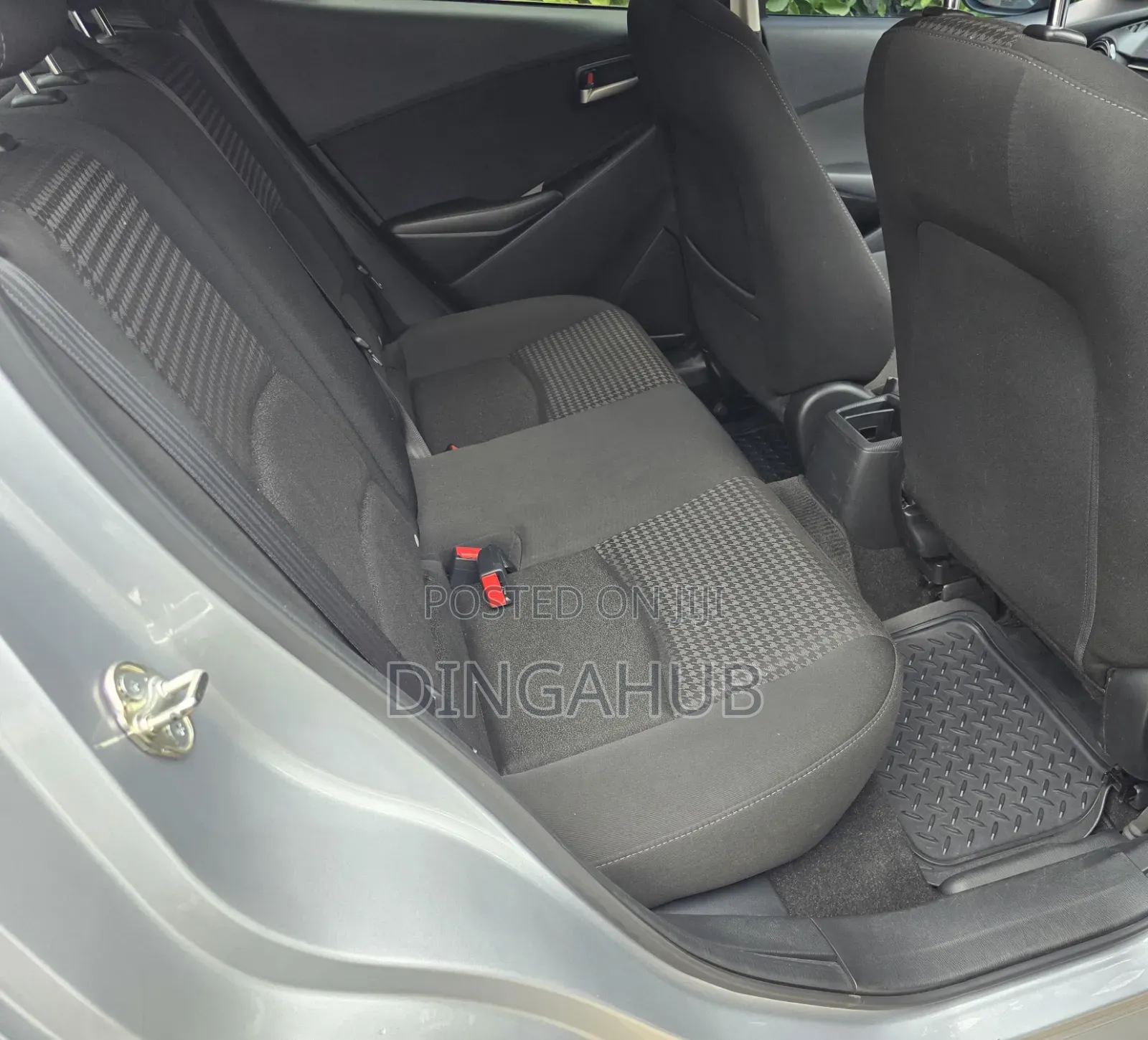 Mazda Demio 2017 Silver