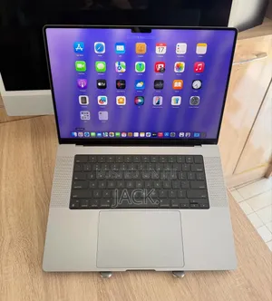 Laptop Apple MacBook Pro 2023 M2 Pro 16GB Apple M2 SSD 512GB