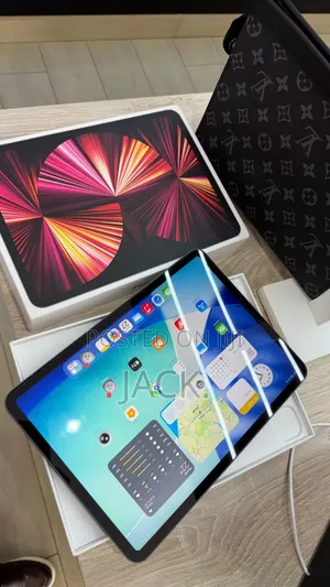 Apple iPad Pro 12.9 (2022) 128 GB Gray