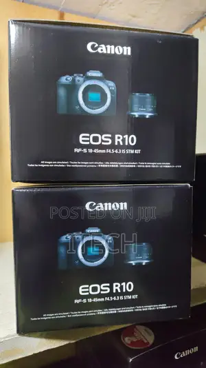 Canon EOS R10 Mirrorless Camera Kit
