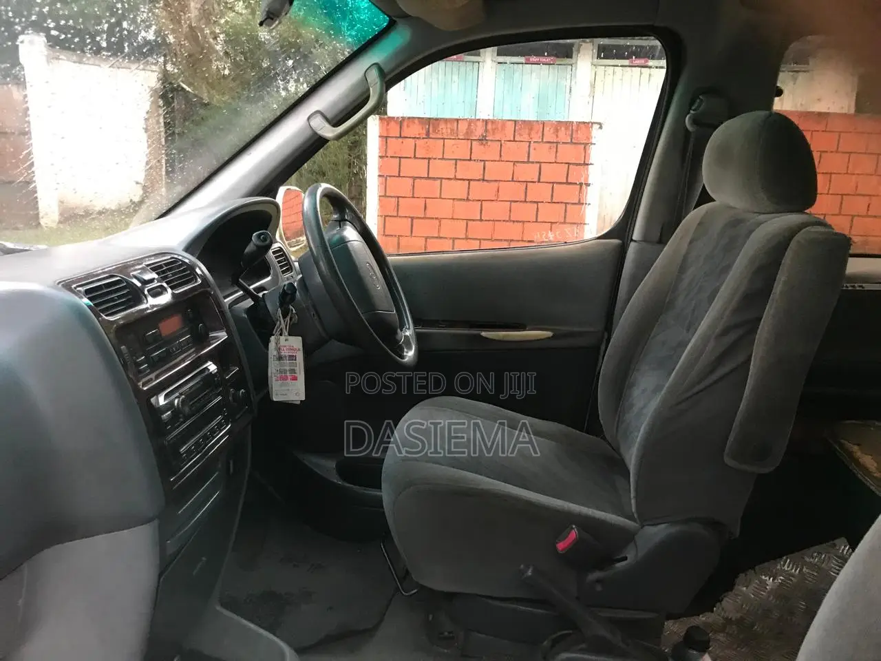 Toyota HiAce 1999 White