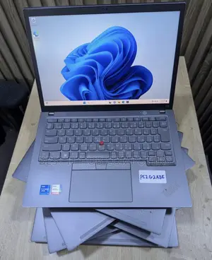 Laptop Lenovo ThinkPad X13 Gen 4 16GB Intel Core i5 SSD 512GB