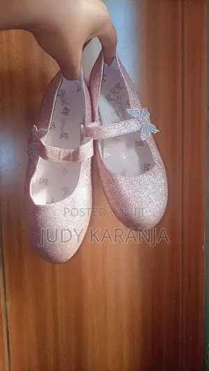 Pink Glitter Mary Jane Flat Designed for Girls,
