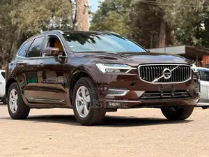 Volvo XC60 2019 Brown