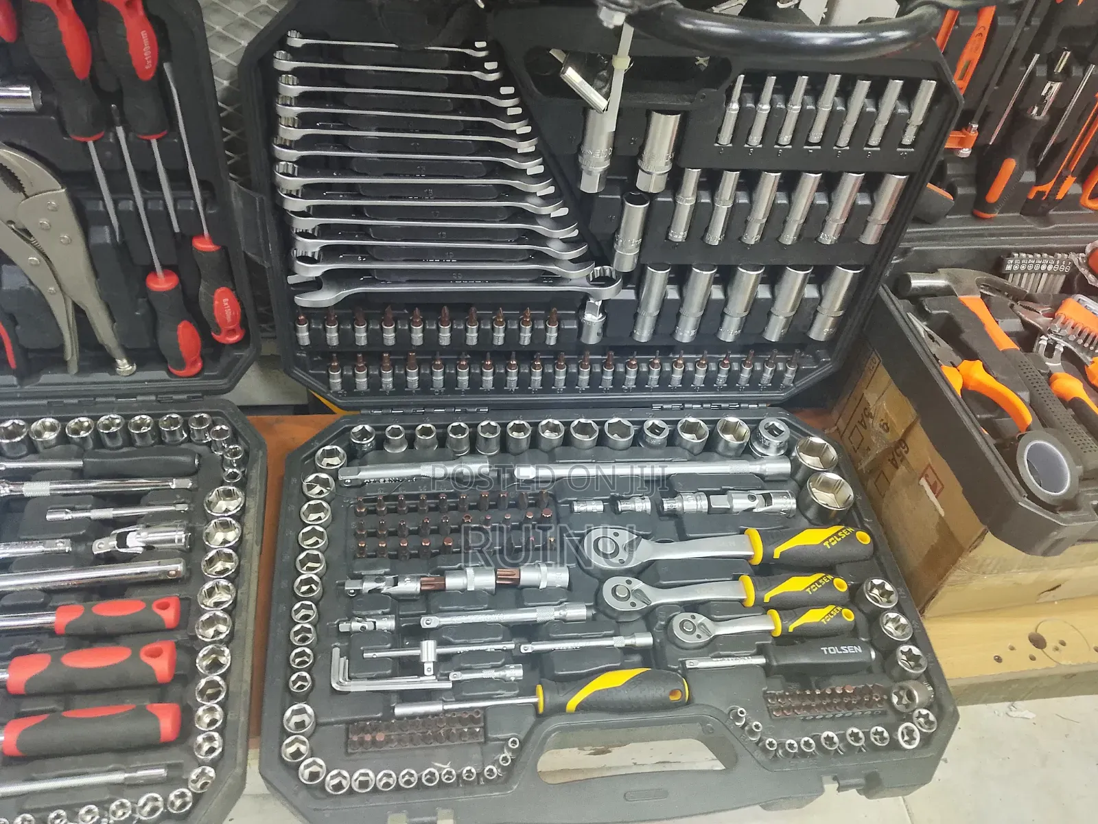 TOLSEN Professional Mechanics Tool Set