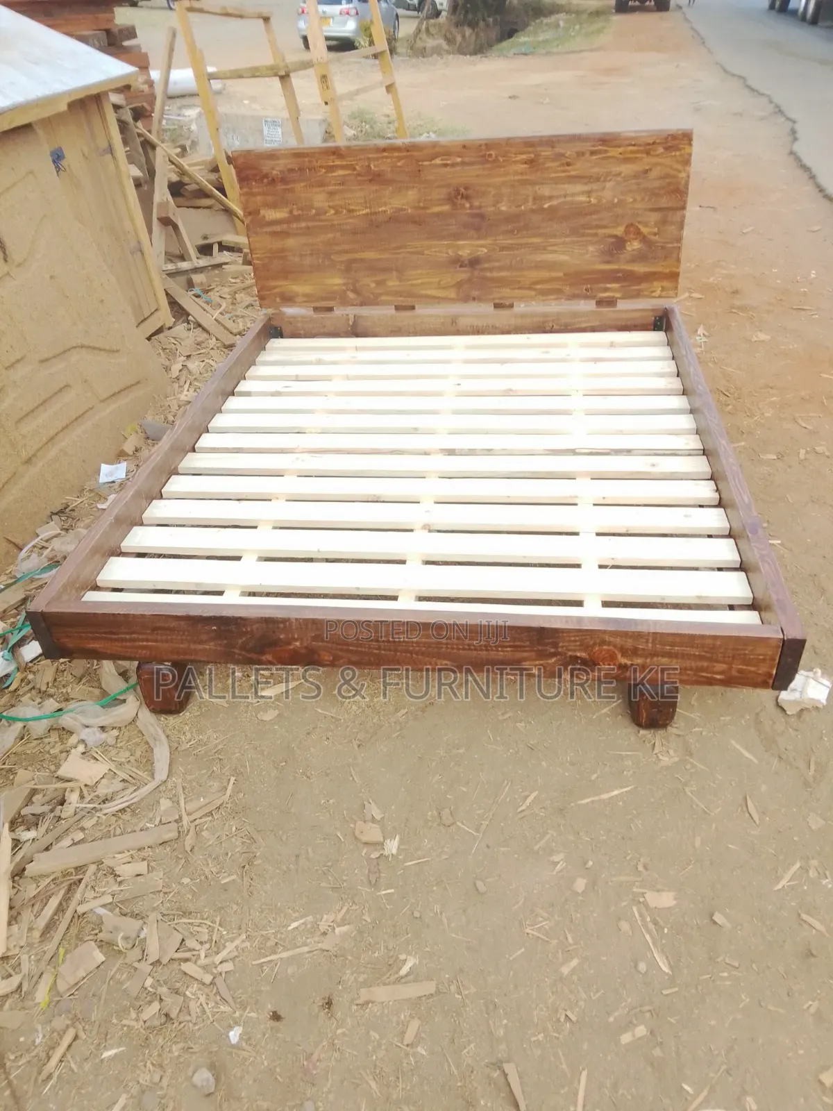 Pallets Bed