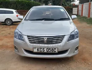 Toyota Premio 2012 Silver