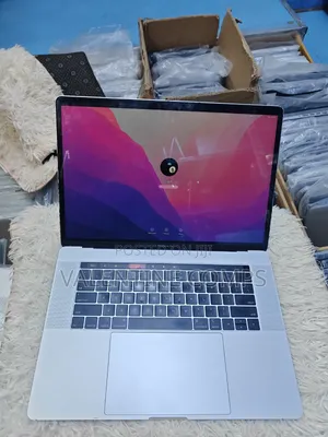 Laptop Apple MacBook Pro 2019 16GB Intel Core i7 SSD 512GB