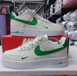 Nike Air Force 1 Low " Sail Malachite"
Sneakers