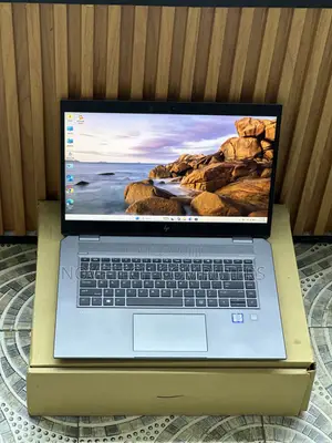 Laptop HP ZBook Studio G5 64GB Intel Core i9 SSHD (Hybrid) 512GB