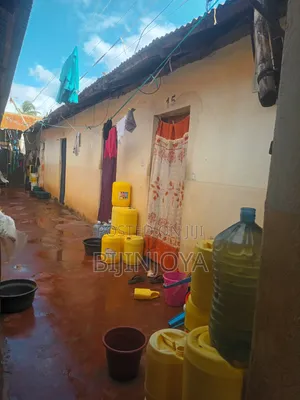 18bdrm House in Mtwapa for sale