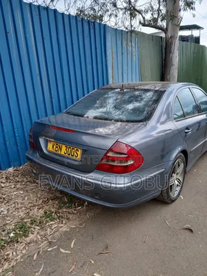 Mercedes-Benz E320 2003 Blue