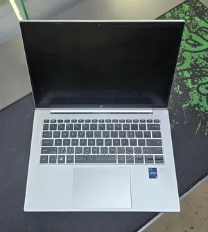 Laptop HP EliteBook 840 G10 8GB Intel Core i7 SSD 256GB