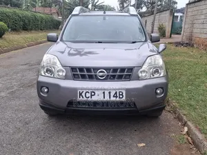 Nissan X-Trail 2011 Brown