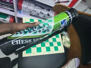 Tournament Chess Set With Roll-Up Vinyl Board Pieces