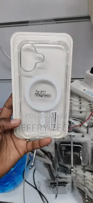 iPhone 17 Series Clear Magnetic TPU/PC Protective Back Cover