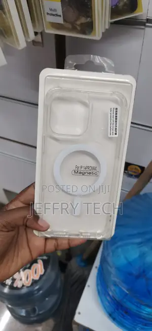 iPhone 14 Pro Max Crystal Clear Aesthetic COVER