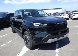 New Toyota Hilux 2025 Black