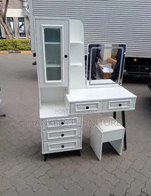 HD Modern Make Up Table