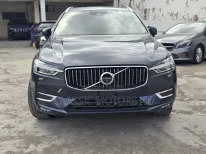 Volvo XC60 2019 Blue