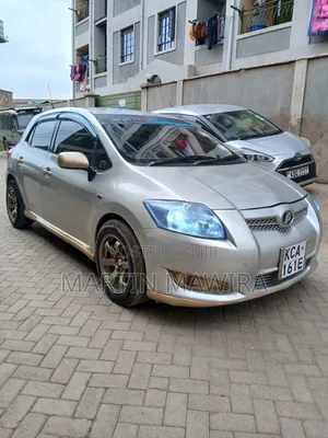 Toyota Auris 2009 Silver