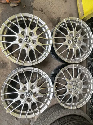Toyota Noah Wxb, Voxy , Isis ,Auris , 16inch Rims