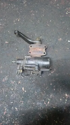 Toyota Land Cruiser Steering Rack Box