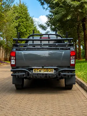 Isuzu D-MAX 2019 Gray