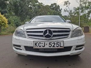 Mercedes-Benz C200 2010 White