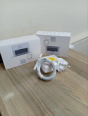 Brand New 61w Type C MacBook Charger