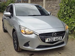 Mazda Demio 2017 Silver