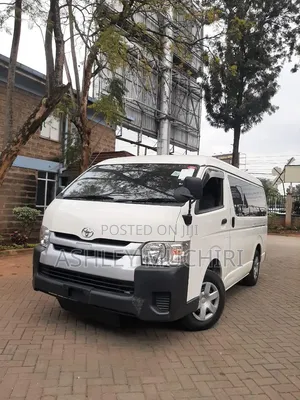 Toyota HiAce 2019 White