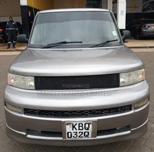 Toyota bB 2004 Silver