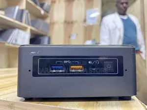 Desktop Computer HP Elite Mini 600 G9 8GB Intel SSD 256GB