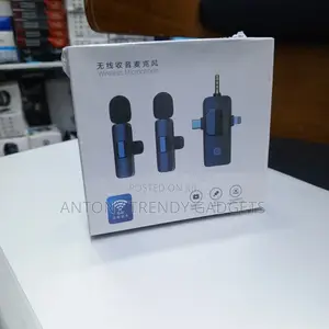 Professional 3-in-1 Wireless Lavalier Mic for iPhone Android