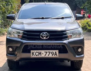 Toyota Hilux 2017 Brown