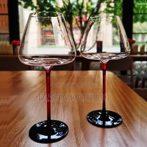 *Premium Quality Burgundy Crystal Wine Glasses*
2pcs