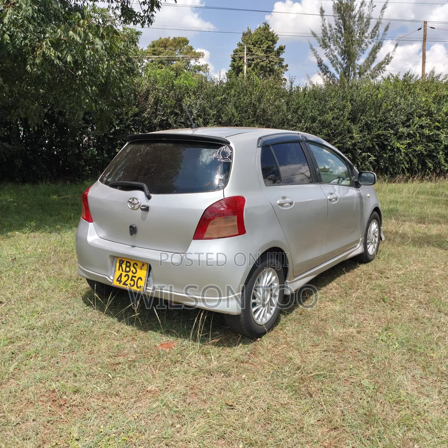 Toyota Vitz 2006 Silver