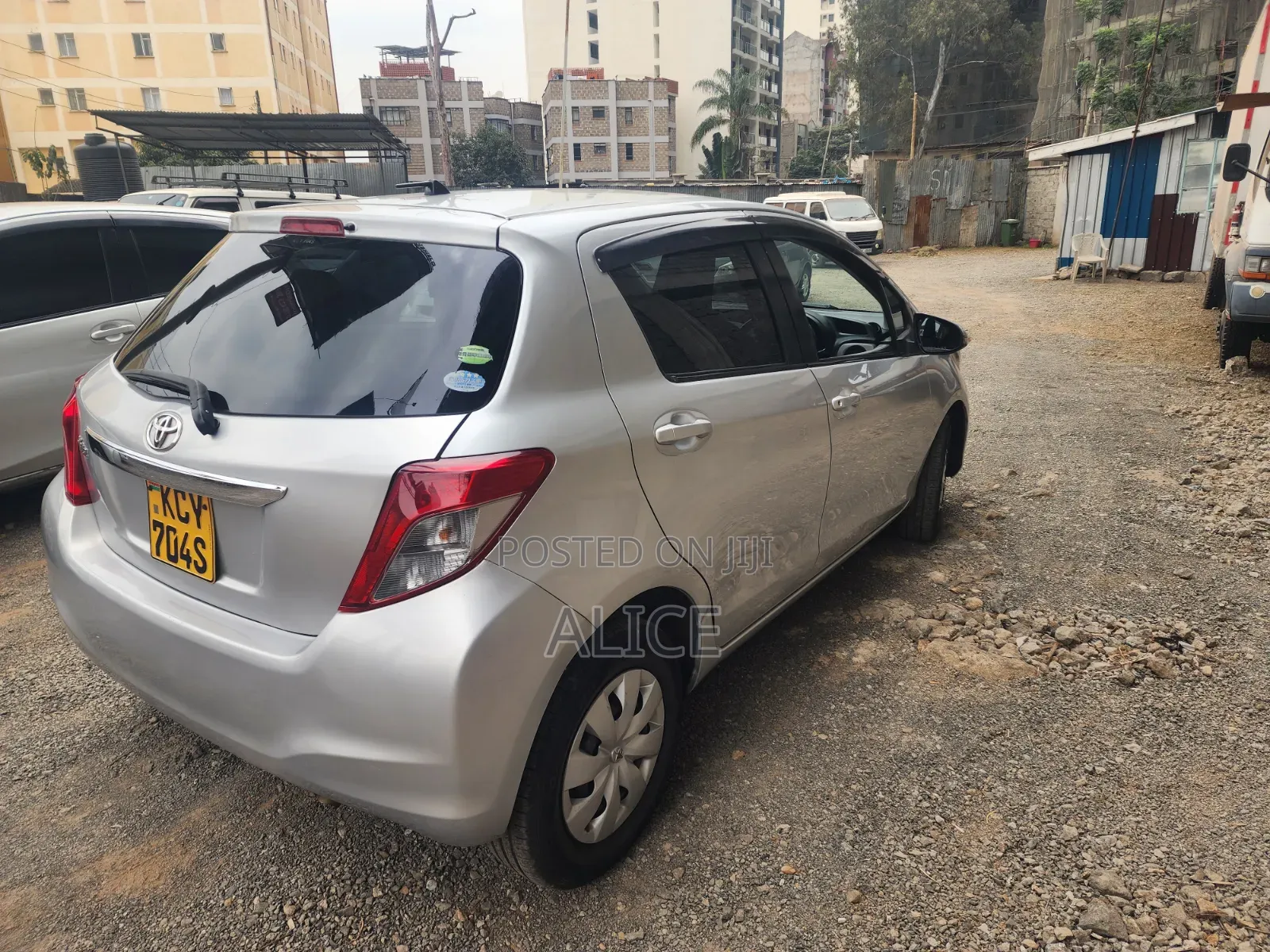 Toyota Vitz 2012 Silver