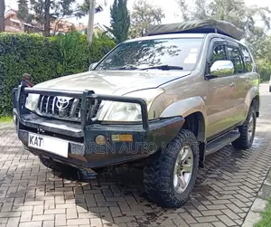 Toyota Land Cruiser Prado 2004 Gold