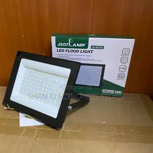 ->Outdoor Security 100W LED Floodlight - 18,000LM IP66