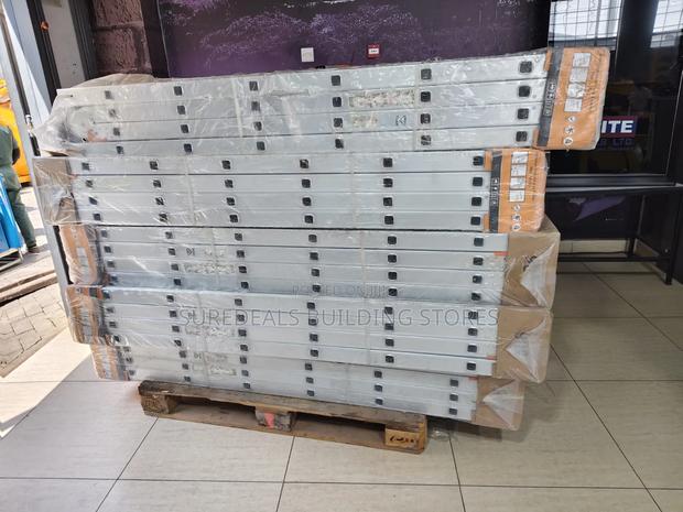 4*6 Steps Heavy-Duty Aluminium Multi-Purpose Ladders - thumbnail 3