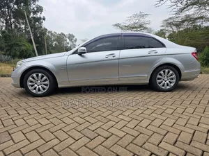 Mercedes-Benz C200 2012 Silver