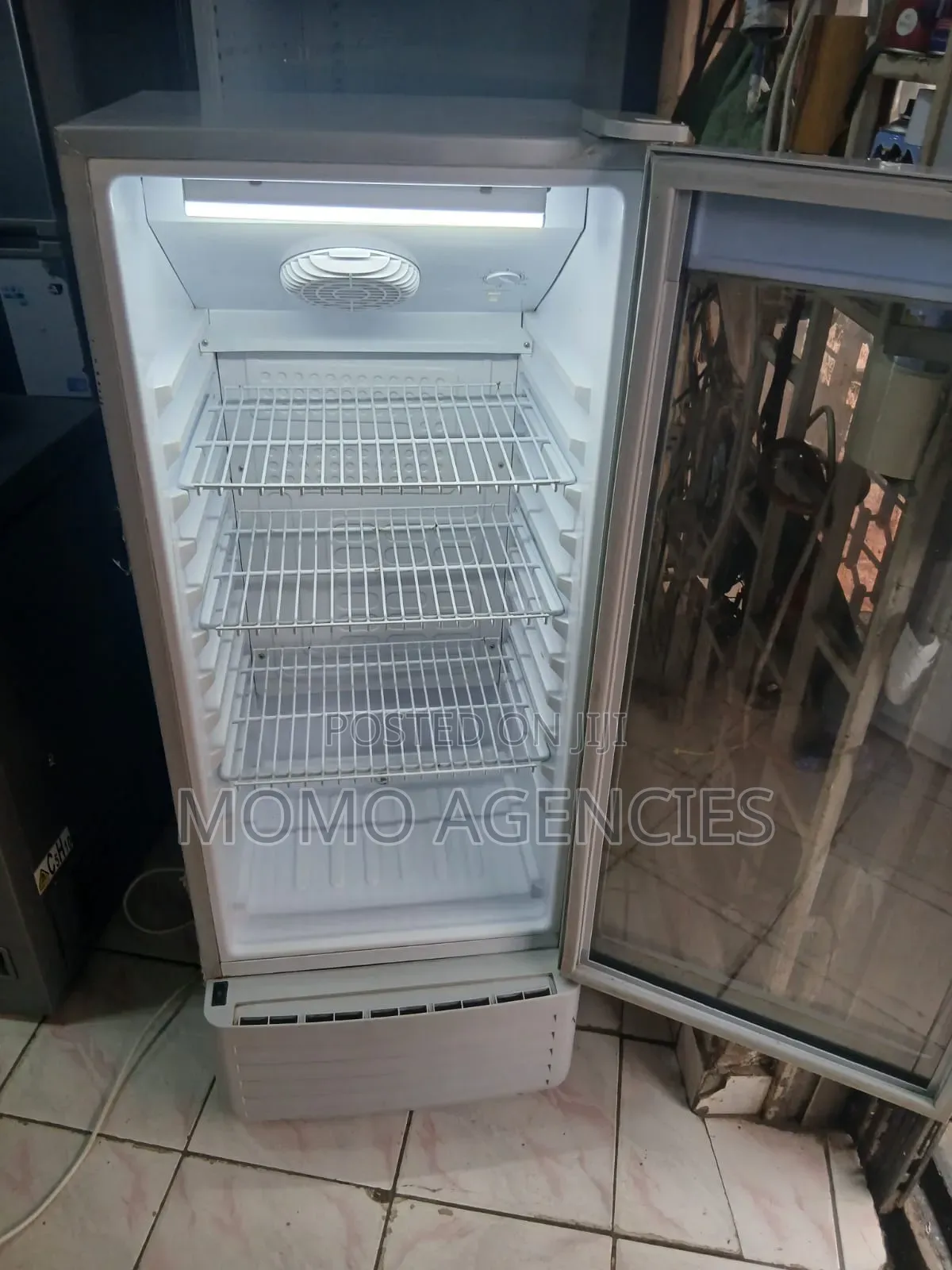 Mika Display Fridge 150l