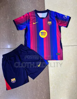 Barcelona Home Kids Kit 26/27.