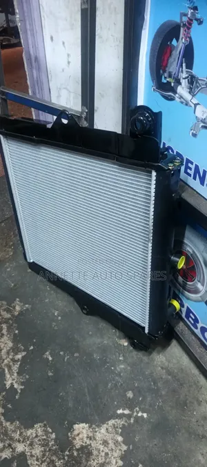 Radiator Landcruiser 79