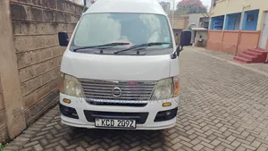 Nissan Caravan (Urvan) 2010 White