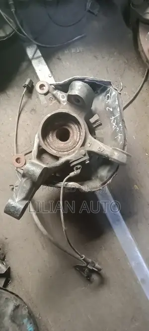 Voxy Two Wheel Front Hub